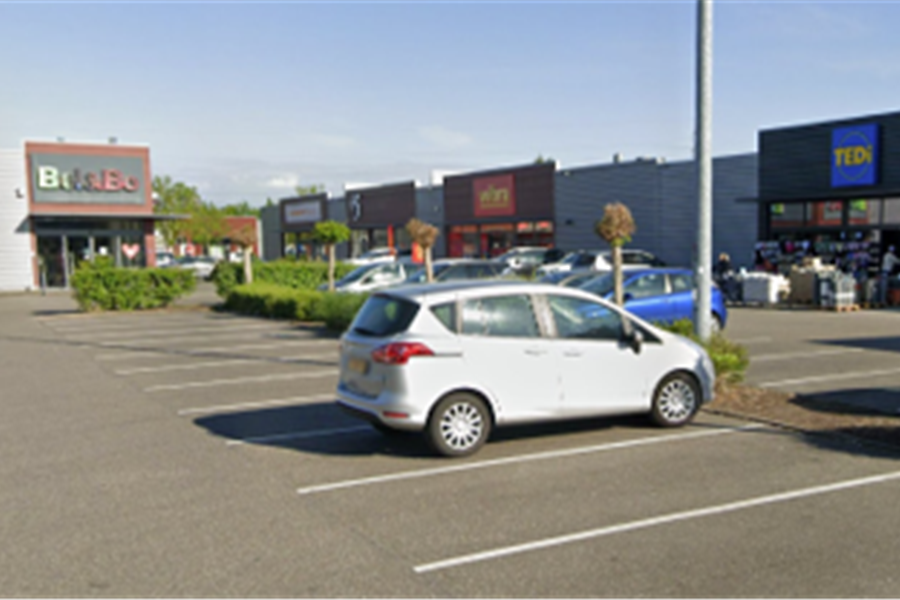 Lanaken - unit 1 1000 m²